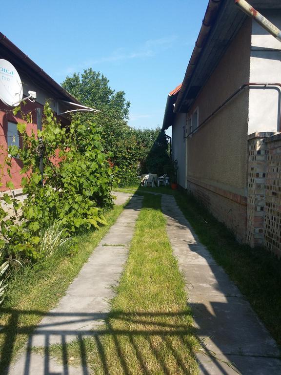 Boris Apartman Apartment Гюла Екстериор снимка
